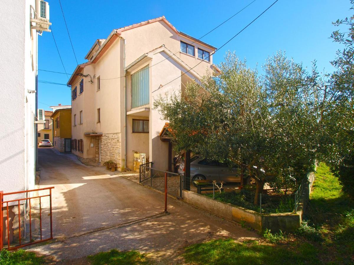 Apartment Marija 2003 Premantura Exterior photo